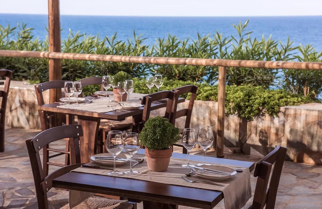 Peninsula Resort & Spa-1