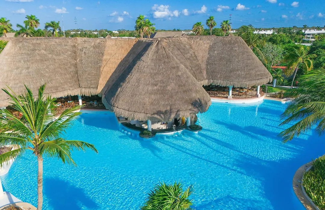 Grand Palladium Colonial Resort & Spa-1