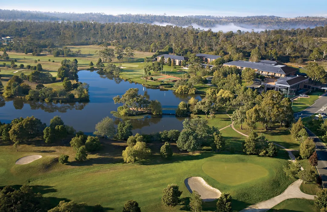 Country Club Tasmania-1