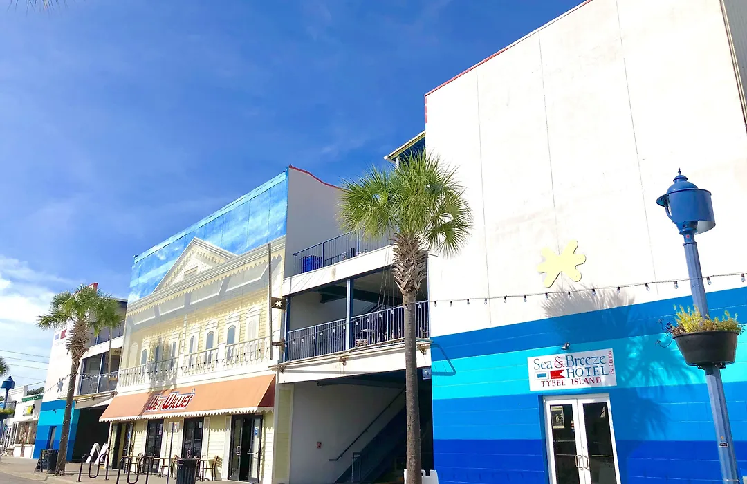 Sea And Breeze Hotel And Condo-1
