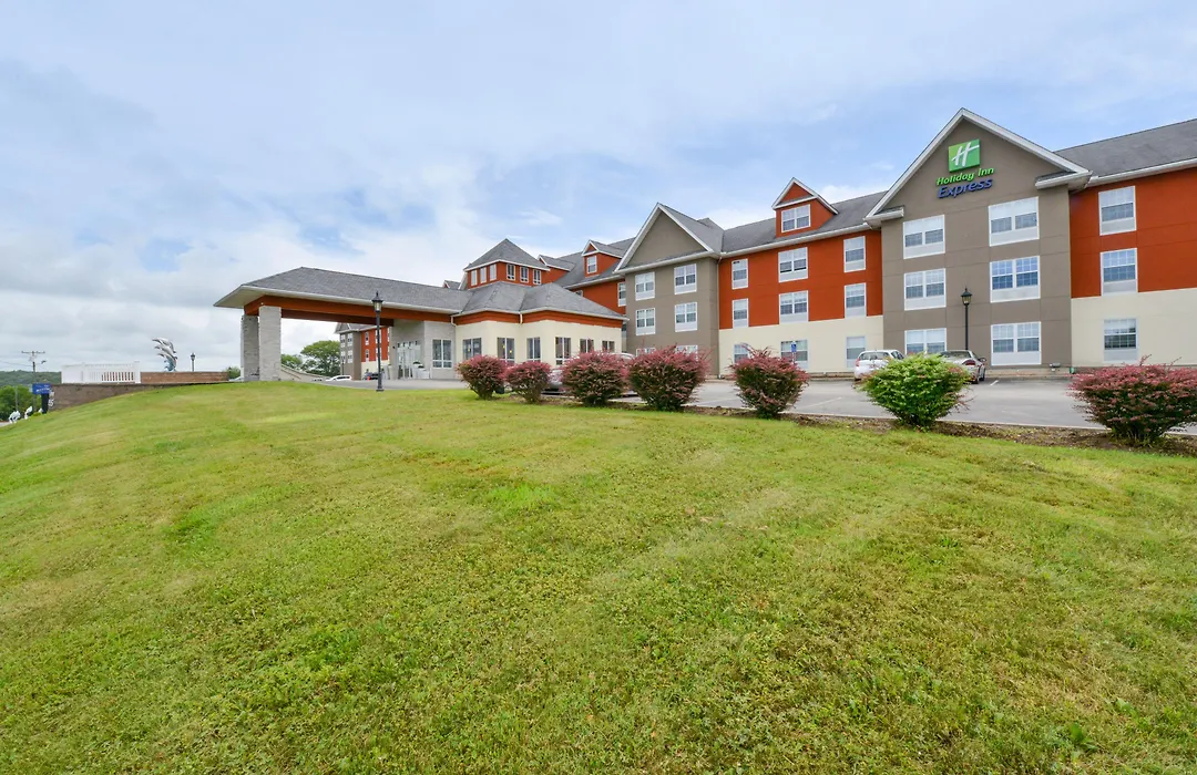 Holiday Inn Express Mystic By Ihg-1