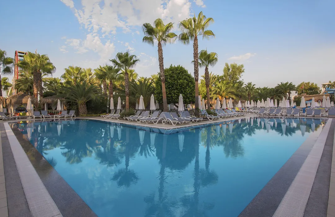 Delphin Deluxe Resort-1