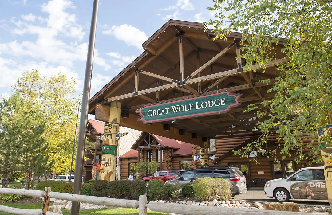 Great Wolf Lodge Kansas City-1