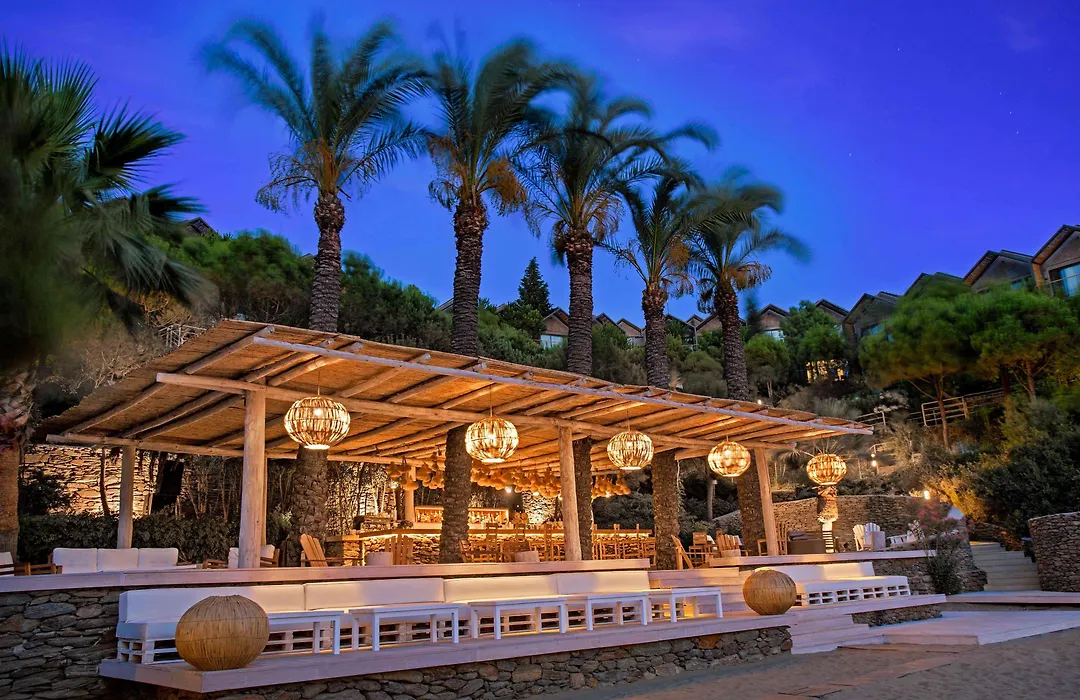 Club Marvy-1
