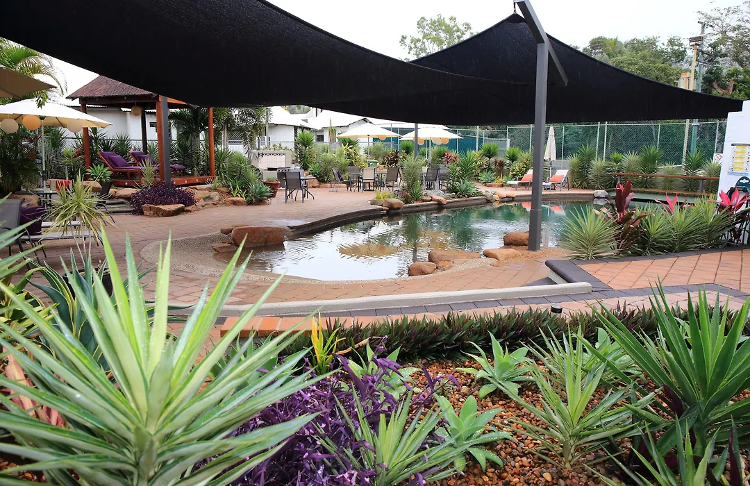 Island Leisure Resort-1