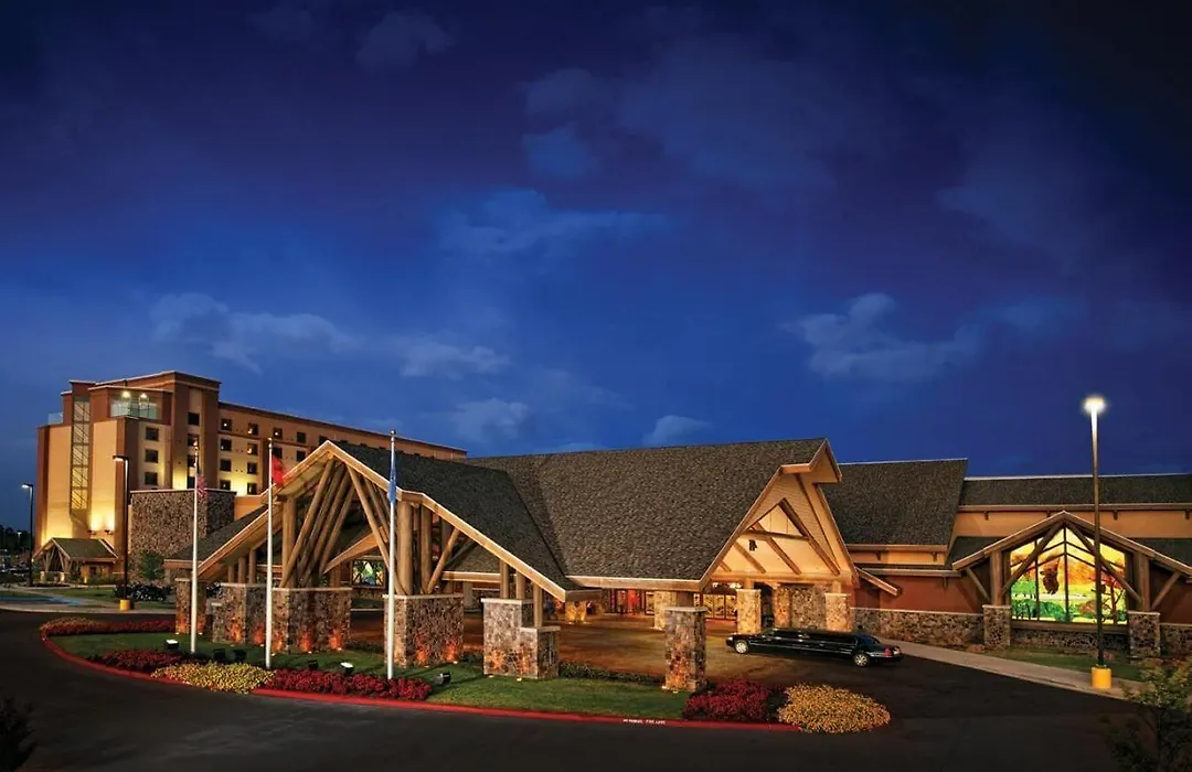 Cherokee Casino West Siloam Springs Resort-1