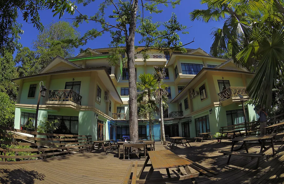 Borneo Tropical Rainforest Resort-1