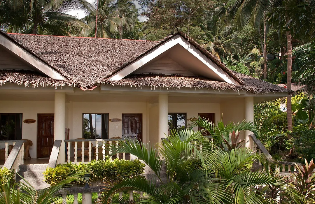 Easy Diving And Beach Resort-1