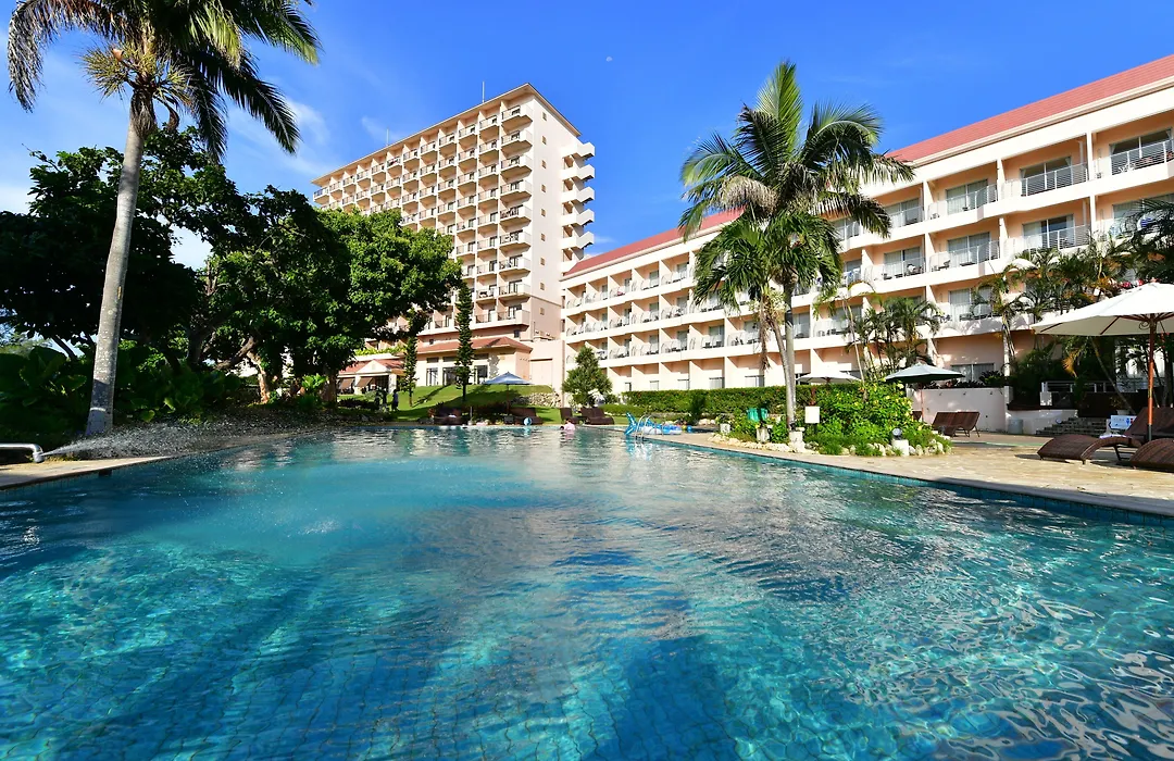 Hotel Breezebay Marina-1