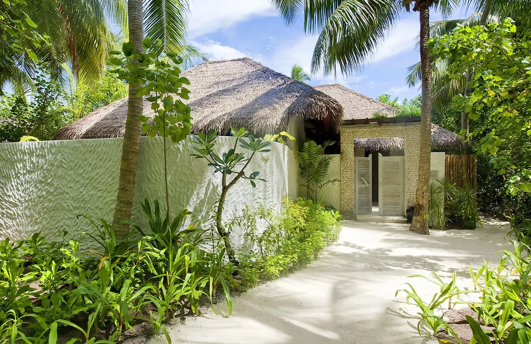 Como Maalifushi-1