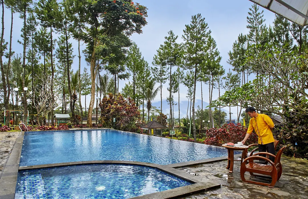 Jambuluwuk Convention Hall & Resort Puncak-1