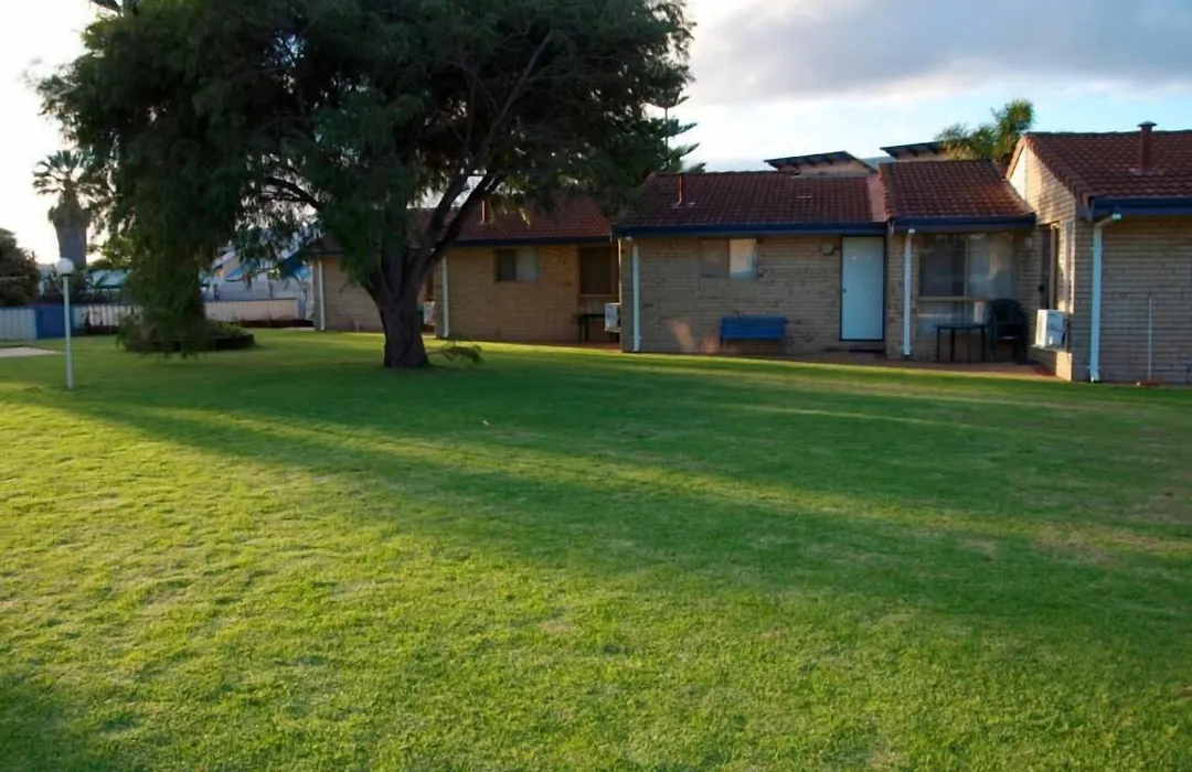 Esperance Beachfront Resort-1