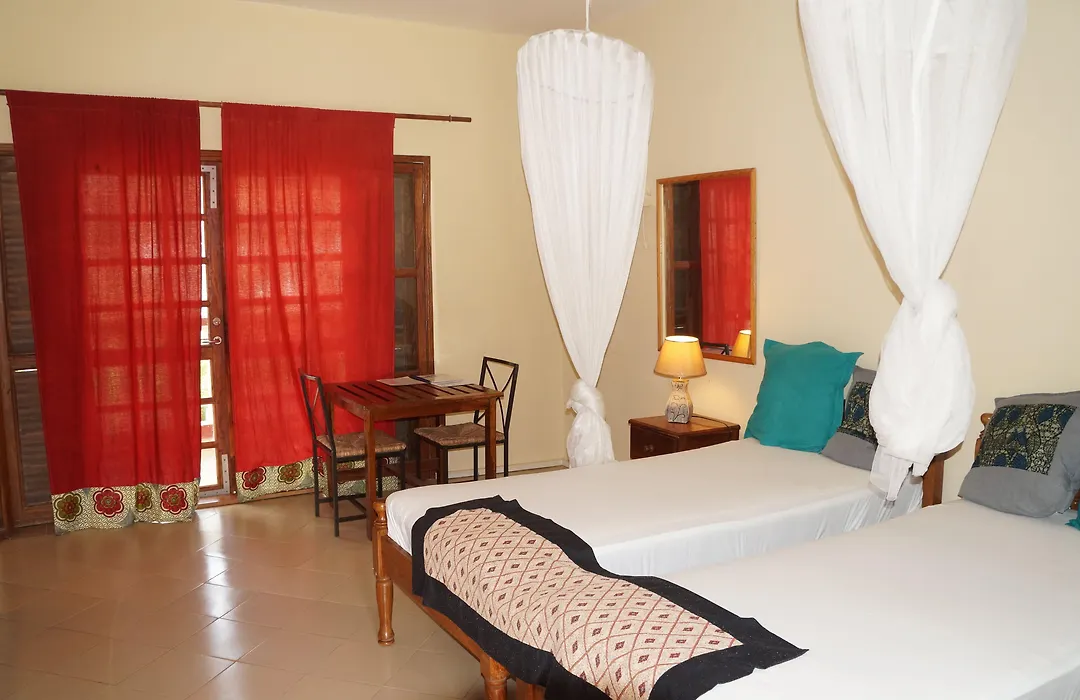 Lemon Creek Hotel Resort-1