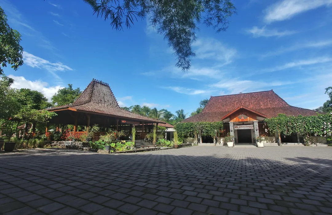 Amata Borobudur Resort-1
