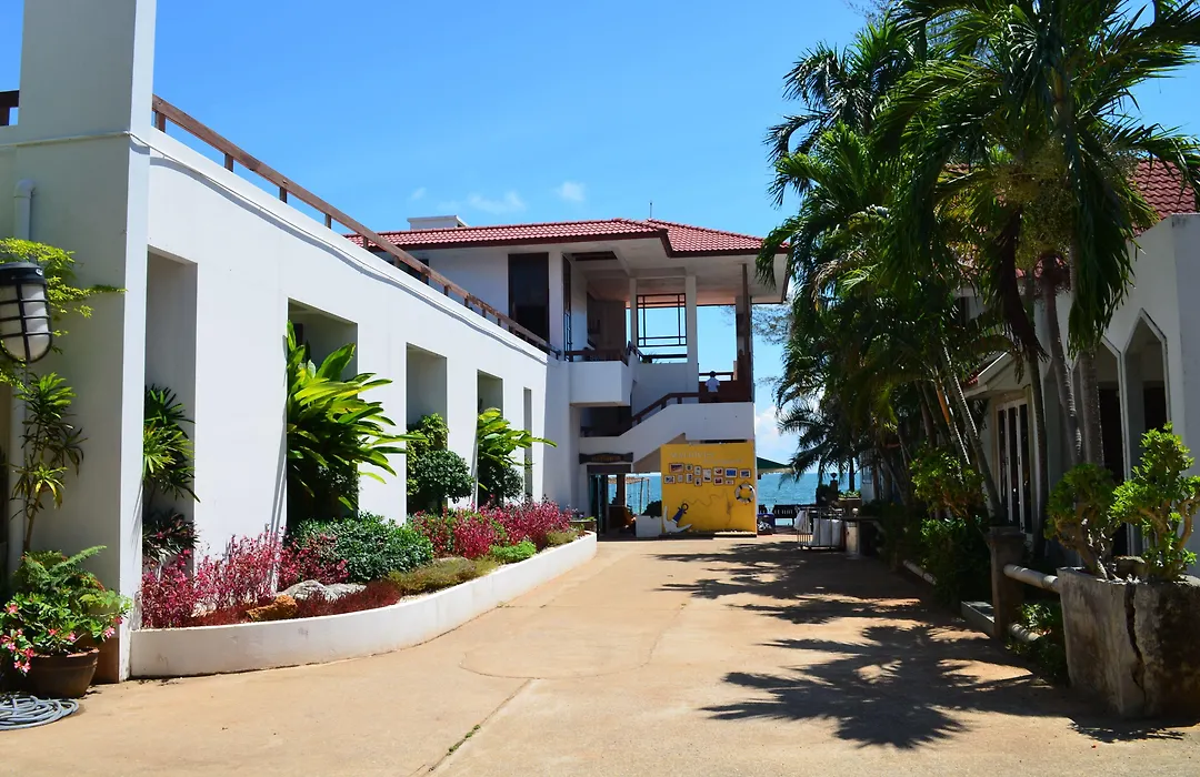 Maldives Beach Resort-1
