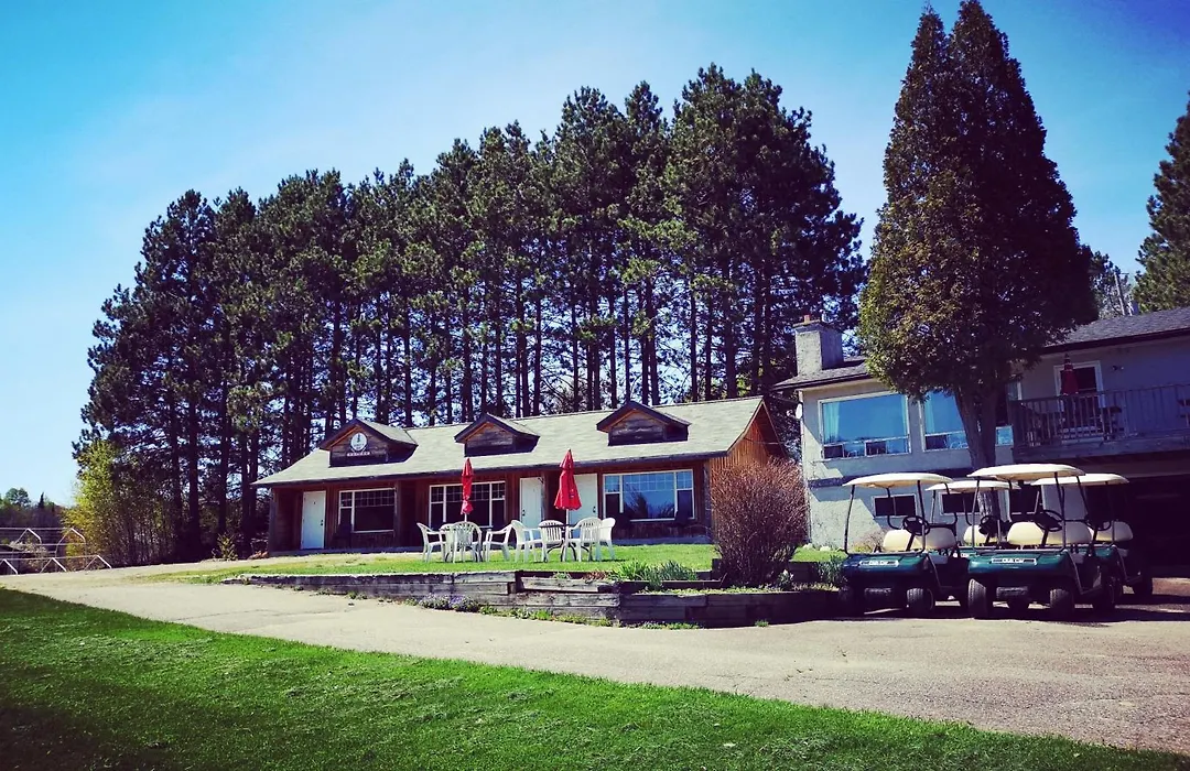 Barry'S Bay Golf Resort-1