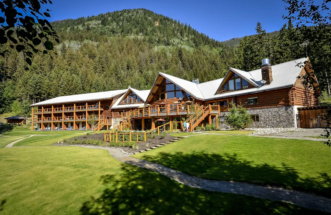 Tyax Lodge & Heliskiing-1
