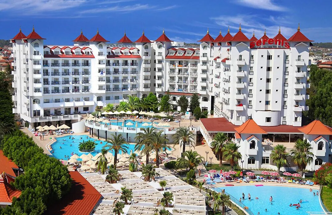 Serenis Hotel-1
