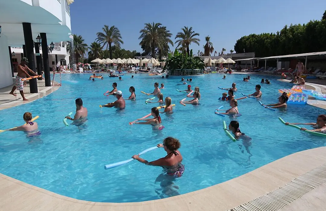 Serenis Hotel-1