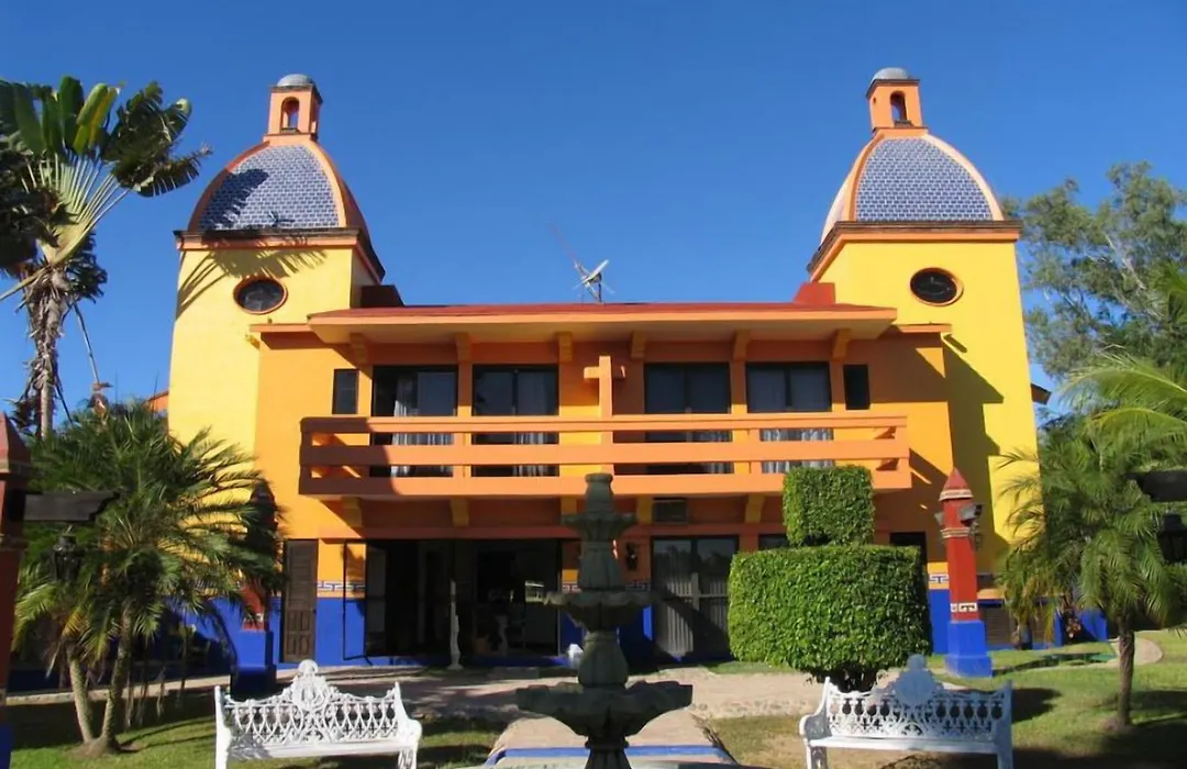 Canadian Resort Vallarta-1