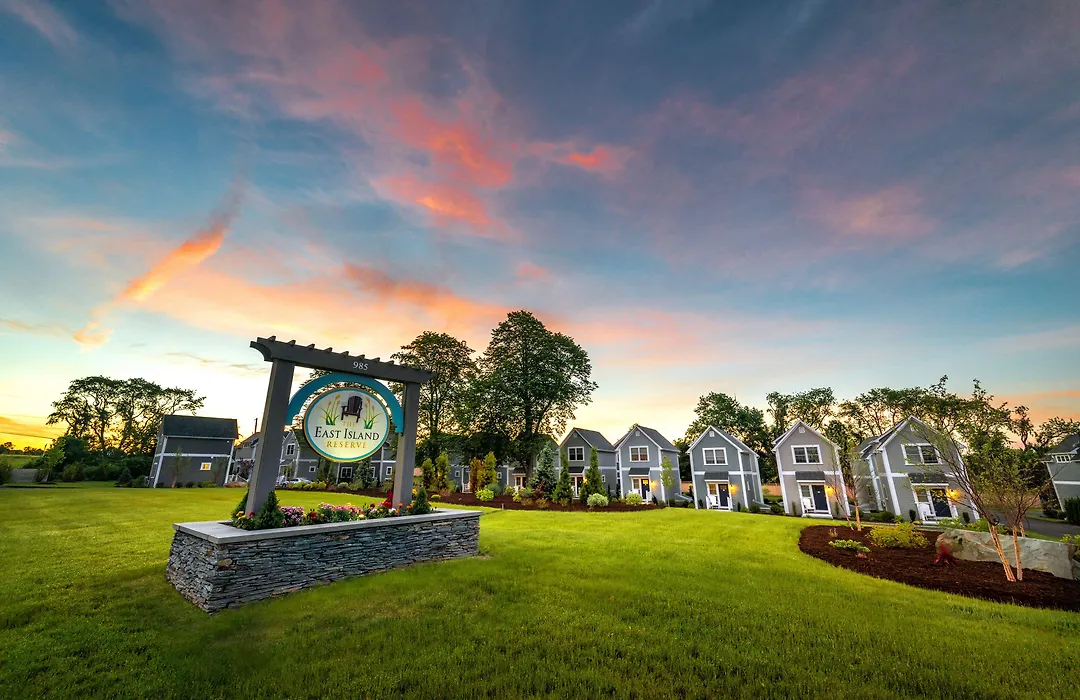 The East Island Reserve Hotel-1