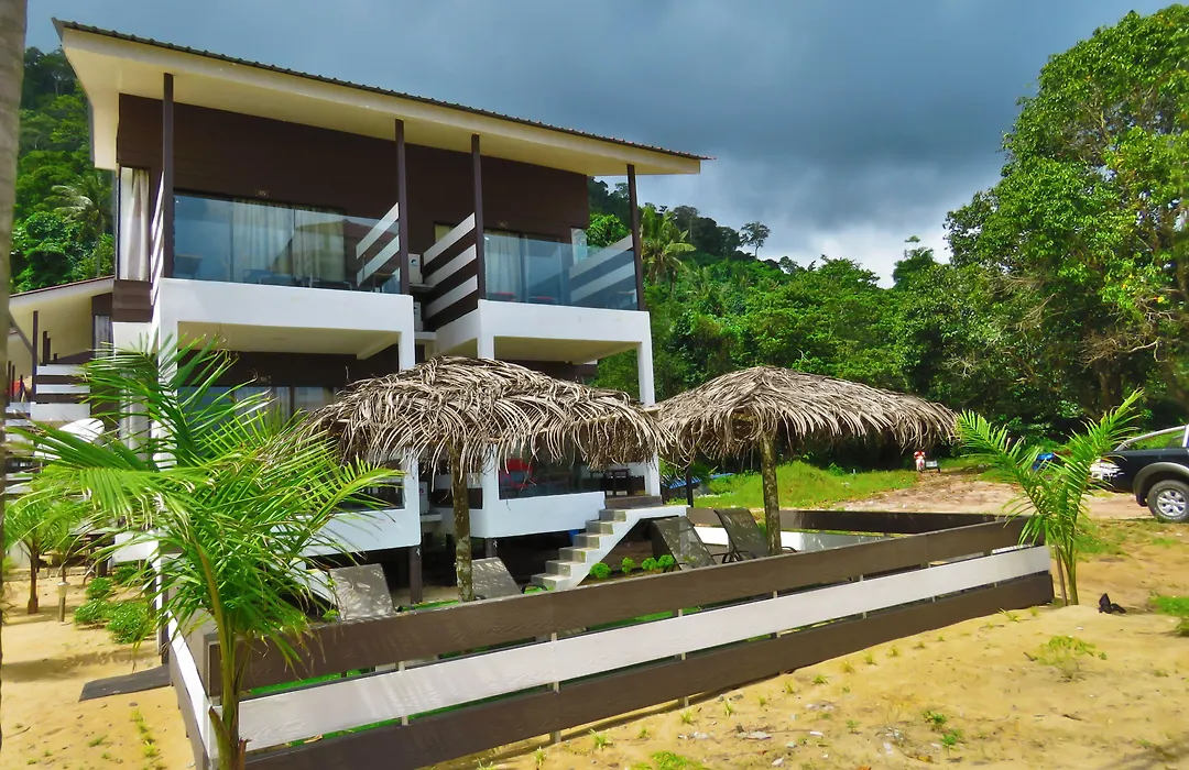 The Barat Tioman Beach Resort-1