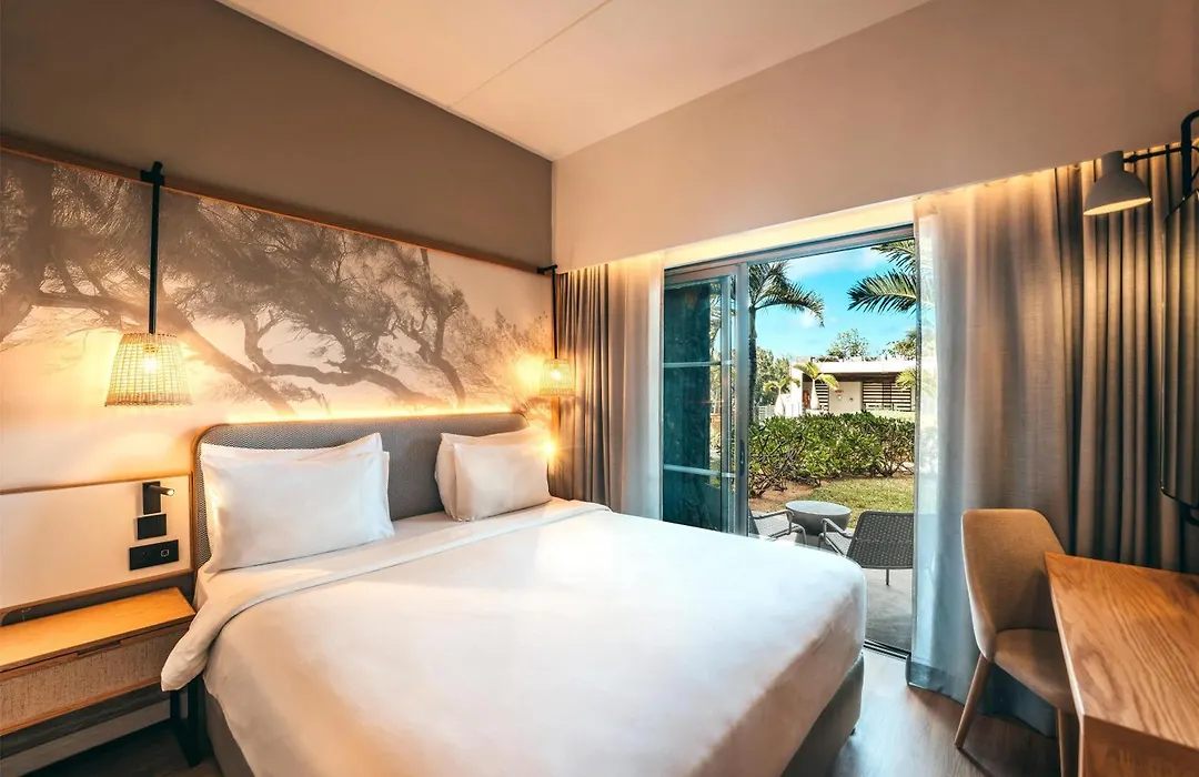 Radisson Blu Poste Lafayette Resort & Spa (Adults Only)-1