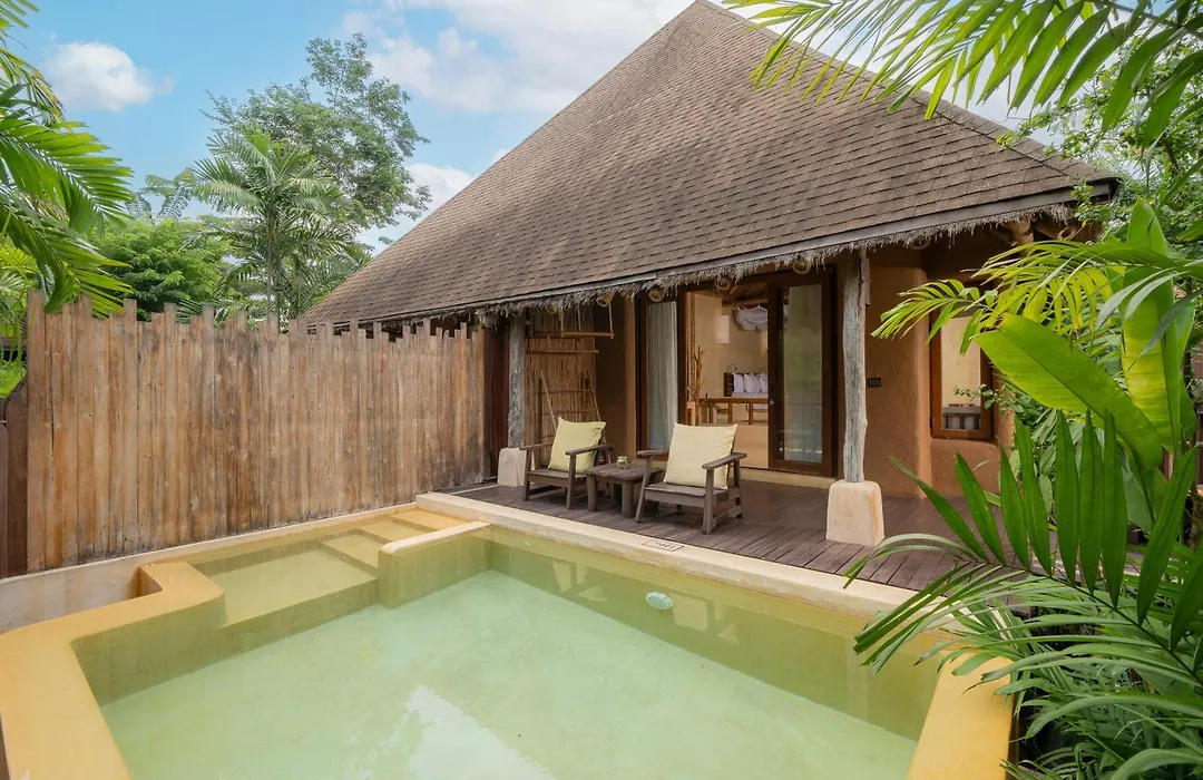 High Season Pool Villa & Spa-1