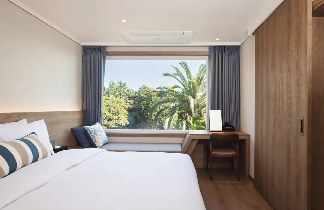 Kensington Resort Seogwipo-1