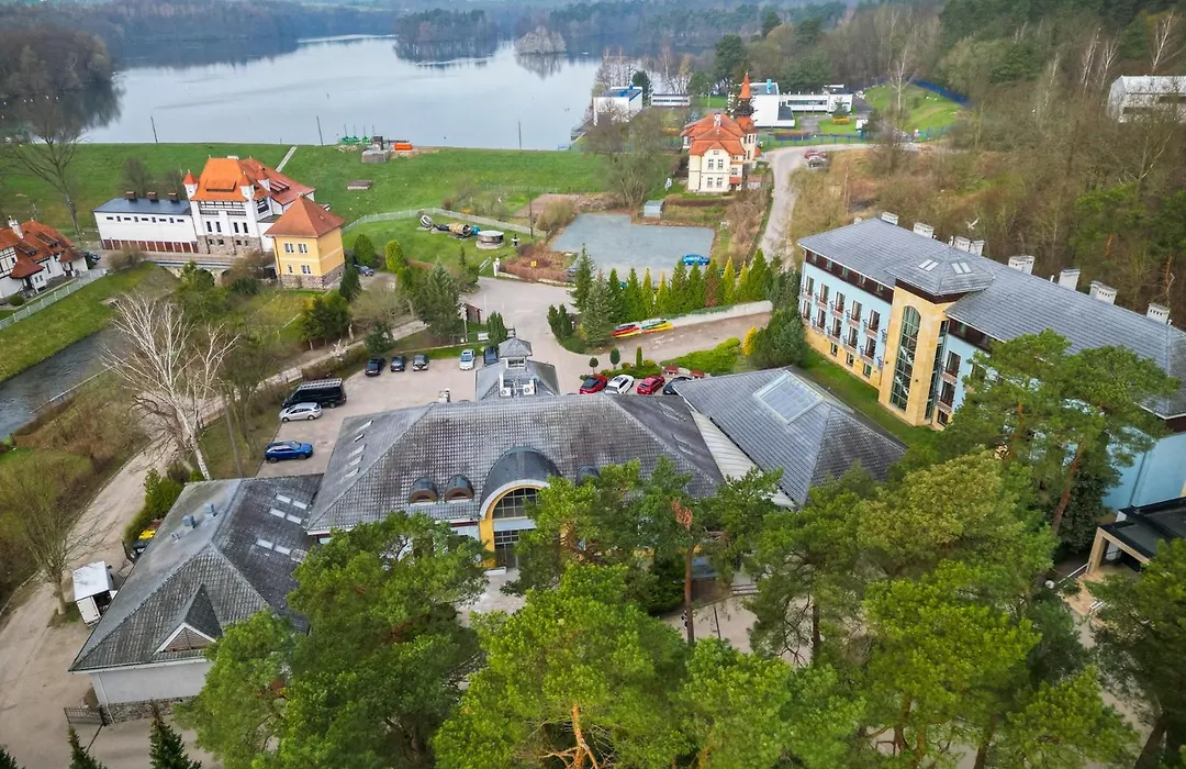 4 Pory Roku Resort Sauna & Spa-1
