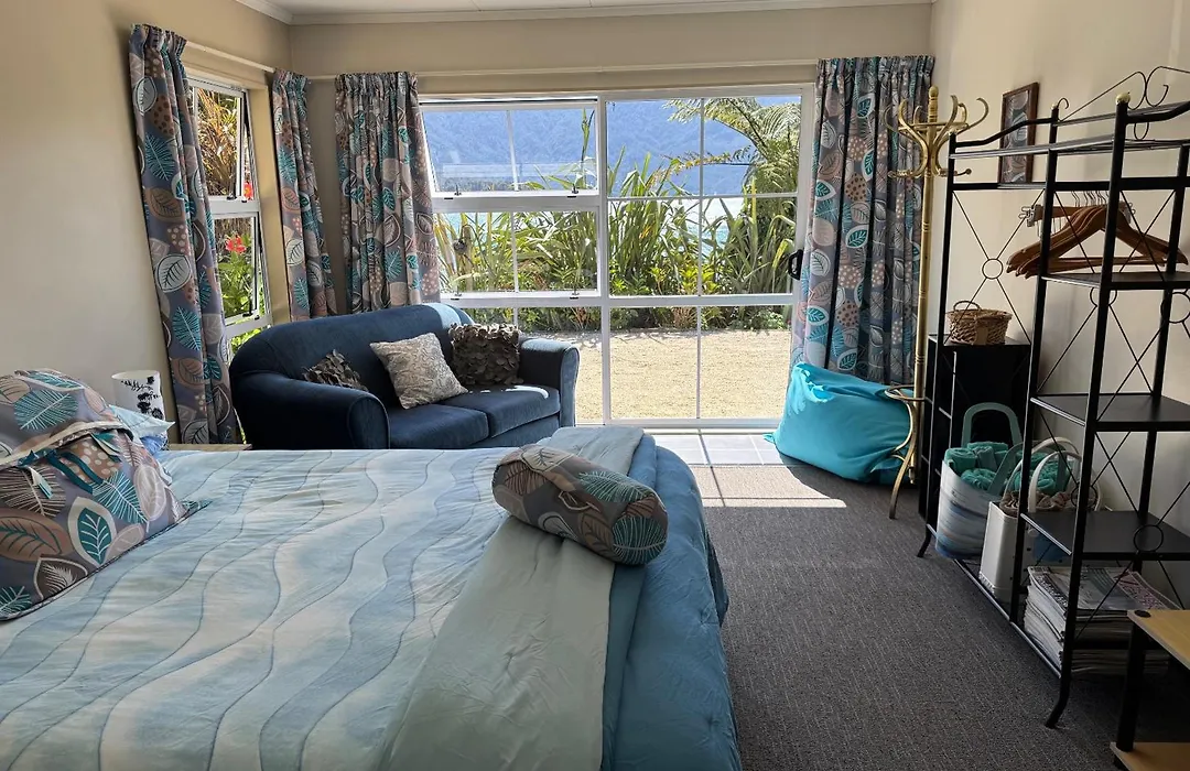 Te Mahia Bay Resort-1