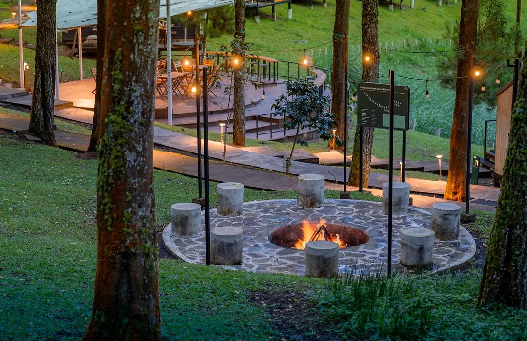Bobocabin Coban Rondo, Malang-1