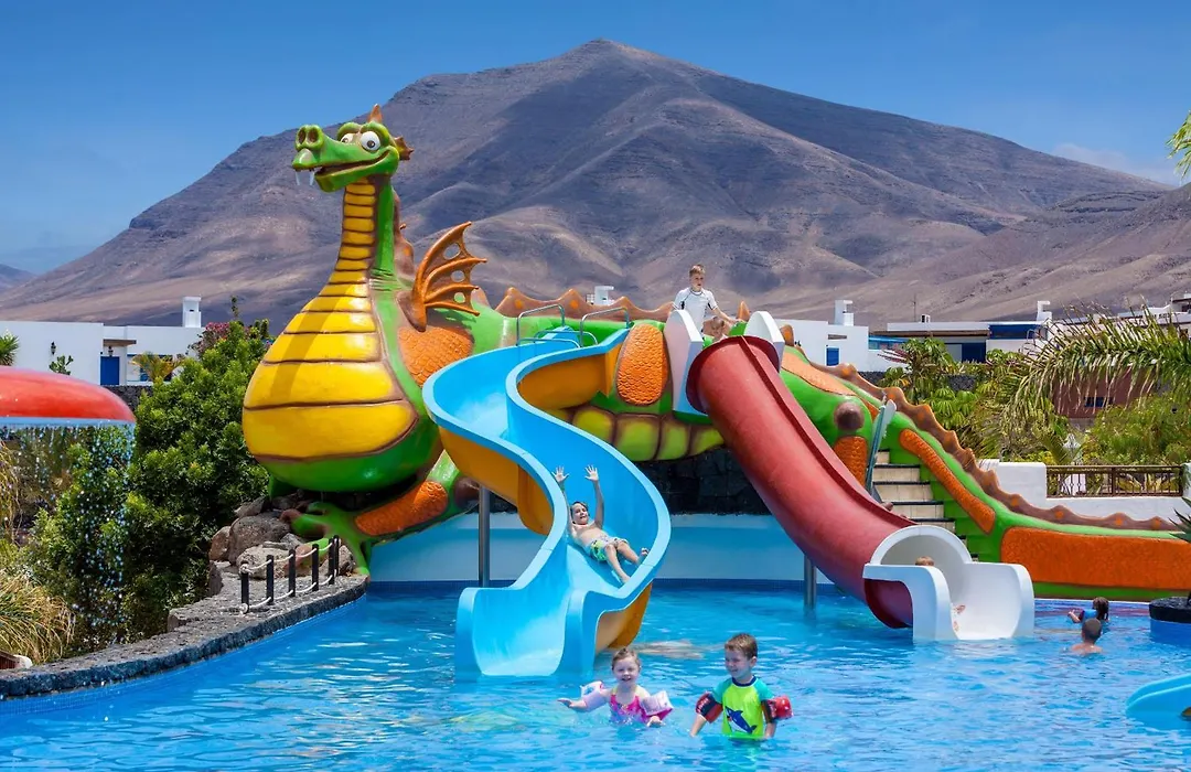 Gran Tagoro Family & Fun Playa Blanca-1