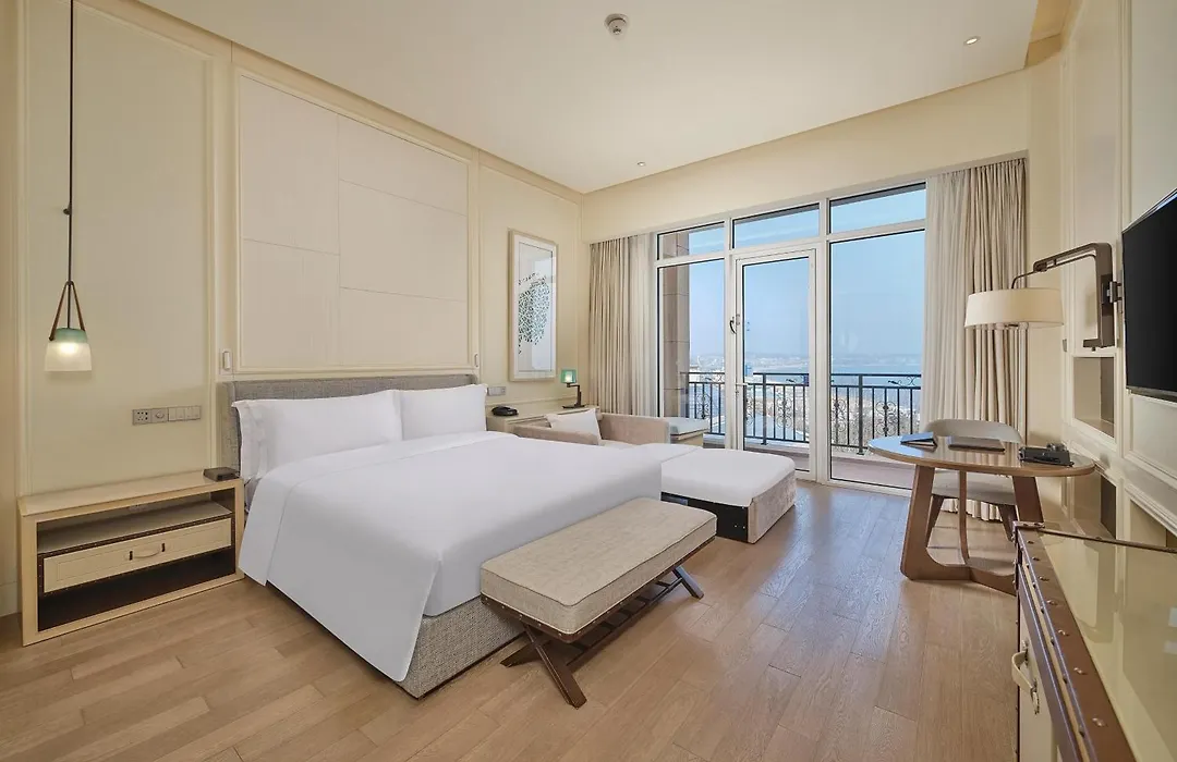 Hilton Dalian Golden Pebble Beach Resort-1