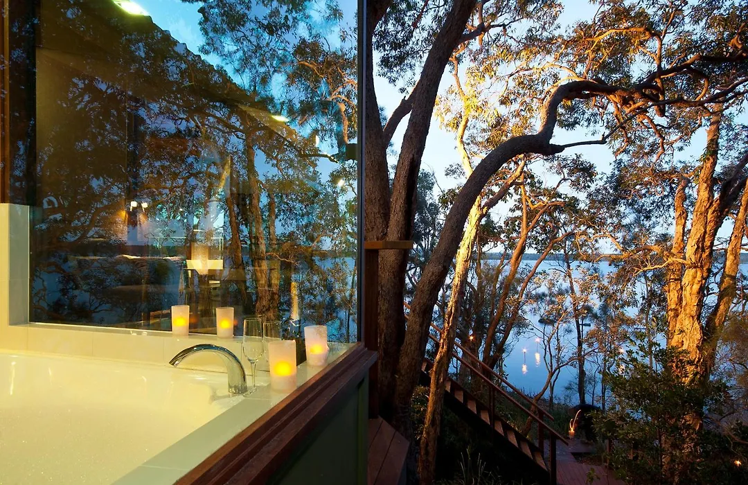 Eumarella Shores Noosa Lake Retreat-1