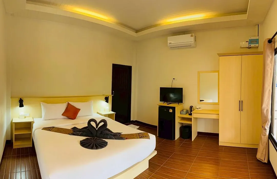 Lanta Klong Nin Beach Resort-1