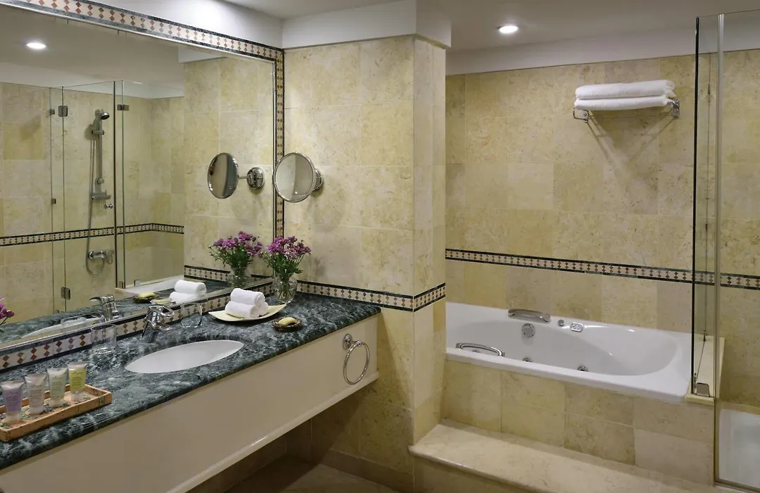 Moevenpick Resort & Spa Dead Sea-1