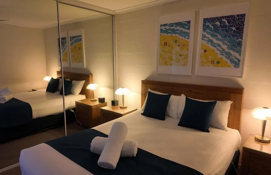 Albacore Apartments-1