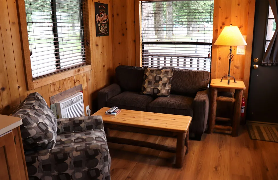 Lone Fir Resort-1