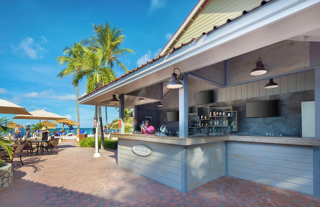 Pineapple Beach Club (Adults Only)-1