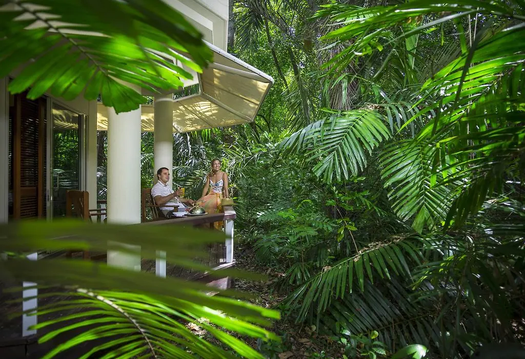 Green Island Resort-1