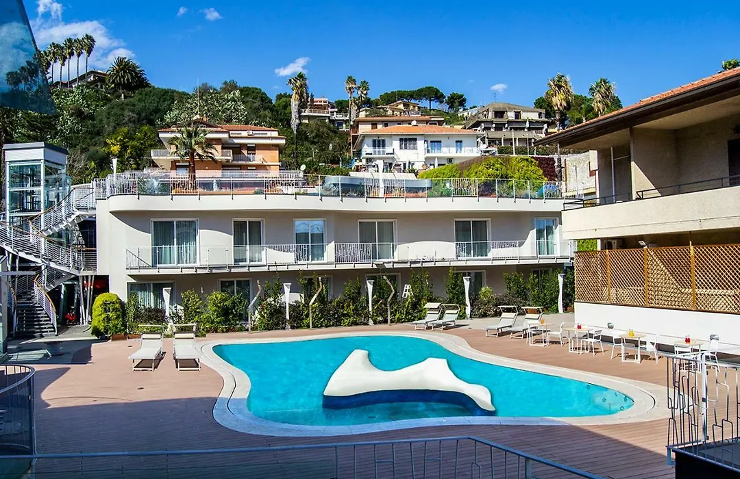 Ciclope Resort-1