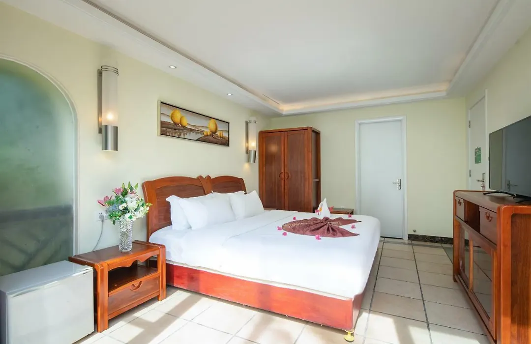 Palm Beach Resort & Spa-1
