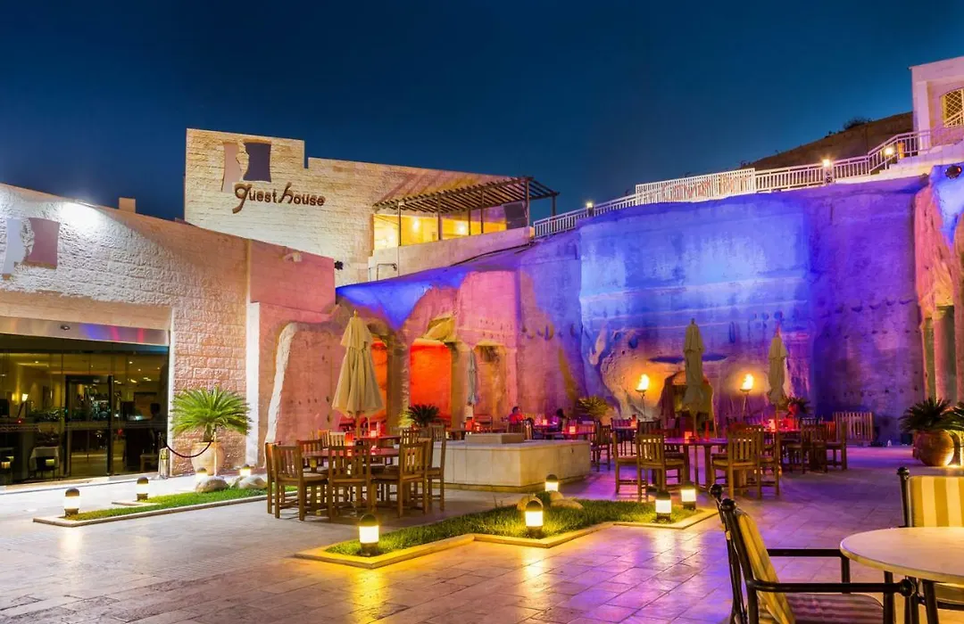 Petra Guest House Hotel-1
