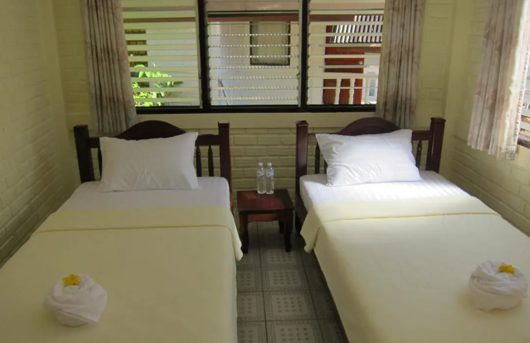 Cameron Island Resort-1