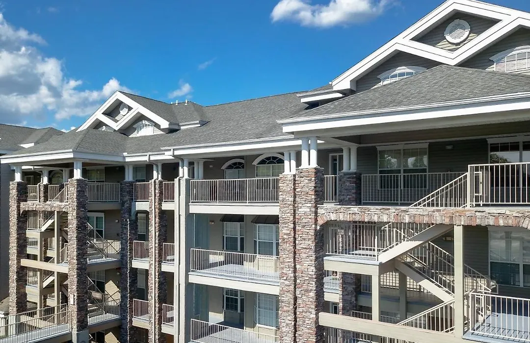 Legacy At Thousand Hills-1