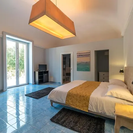 Villa Ortensia D'Avalos-2