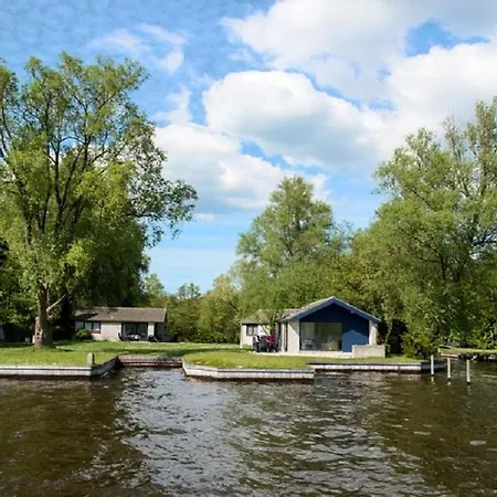 Bungalow Op Eiland-3
