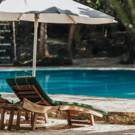 Hakuna Majiwe Beach Resort-3