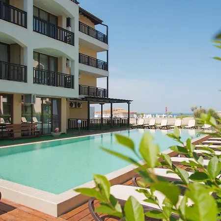 Oasis Del Sol - Front Beach-2